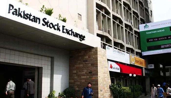 پاکستان اسٹاک ایکسچینج میں زبردست تیزی، 100 انڈیکس ایک بار پھر 1 لاکھ 71 ہزار کی سطح عبور