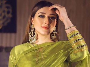 اداکارہ مومنہ اقبال ہراسانی کیس میں نیا موڑ؛ تنازع کی وجہ ایم پی اے ثاقب چدھڑ کا پہلے سے شادی شدہ ہونا ہے، وکلاء کا دعویٰ