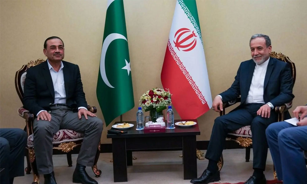 عاصم منیر کی تہران میں عباس عراقچی سے ملاقات، ایران امریکا کشیدگی پر تبادلہ خیال