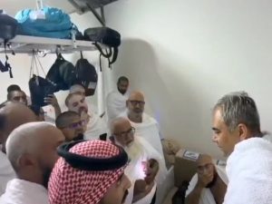 "محسن نقوی کا منیٰ میں پاکستانی حجاج کے کیمپ کا دورہ، انتظامات پر اطمینان کا اظہار"