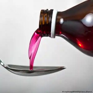 پارکنسنز ڈیمینشیا میں پیشرفت سست کرنے میں عام کھانسی کے شربت کی ممکنہ افادیت کا انکشاف