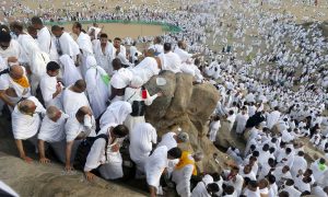 لبیک اللھم لبیک ، لاکھوں فرزندان اسلام آج فریضہ حج ادا کریں گے