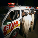 سانگھڑ میں مسافر کوچ اور کار میں خوفناک تصادم، بچے اور خاتون سمیت 4 افراد جاں بحق، 4 زخمی
