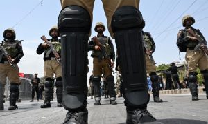 کراچی میں رینجرز کے کیمپ پر دہشت گرد حملہ ناکام، تین دہشت گرد ہلاک، تین جوان شہید