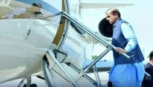 وزیراعظم شہباز شریف نواز شریف کے ہمراہ ایک روزہ دورے پر قطر روانہ