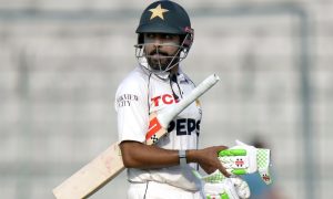 انگلینڈ کے خلاف پہلے ٹیسٹ میں بابر اعظم کی شرکت مشکوک، حتمی فیصلہ میچ سے قبل ہوگا